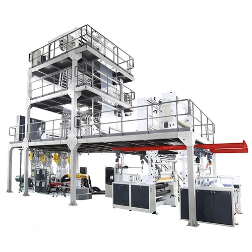 نمای کامل خط تولید پلاستیک شامل اکسترودر و دستگاه دوخت